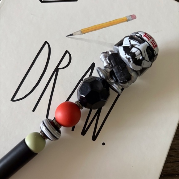 Disney Doorables: Star Wars: Wrecker handmade beaded pen - Picture 1 of 3